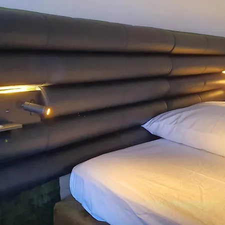 Premium In Zentraler Lage Mannheims Appartement *